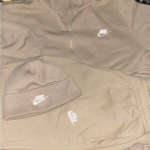 Nike Tan Apparel Set with White Logo no flaws